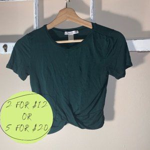 Cropped green T-shirt